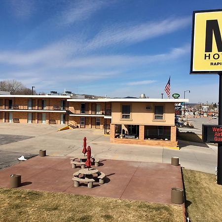 M Star Rapid City Bagian luar foto
