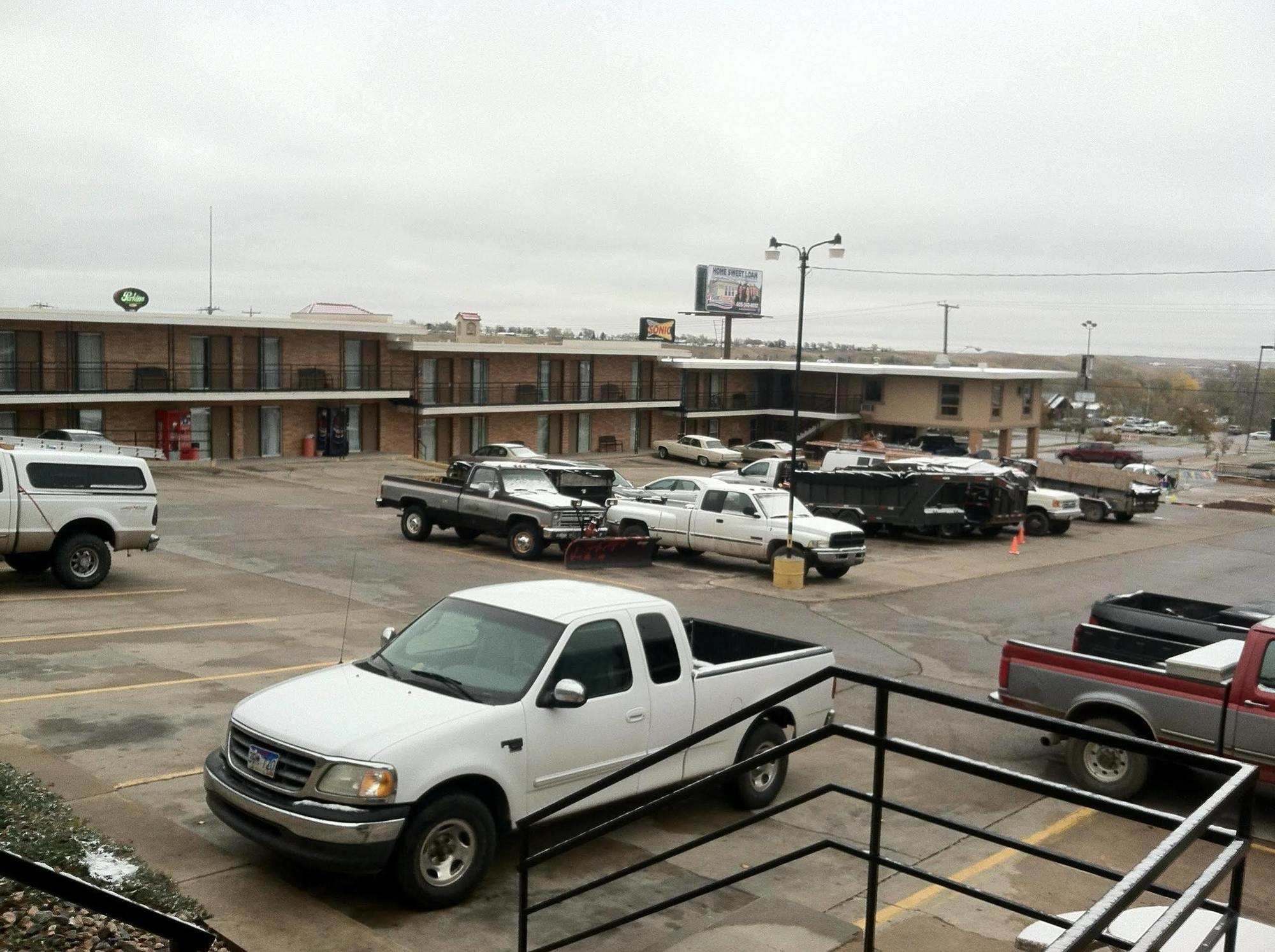 M Star Rapid City Bagian luar foto